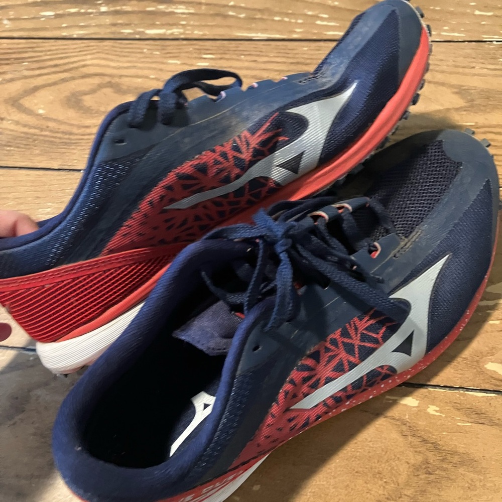 Mizuno Navy and Crimson Athletic Shoes